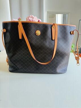 Rioni Signature Tote